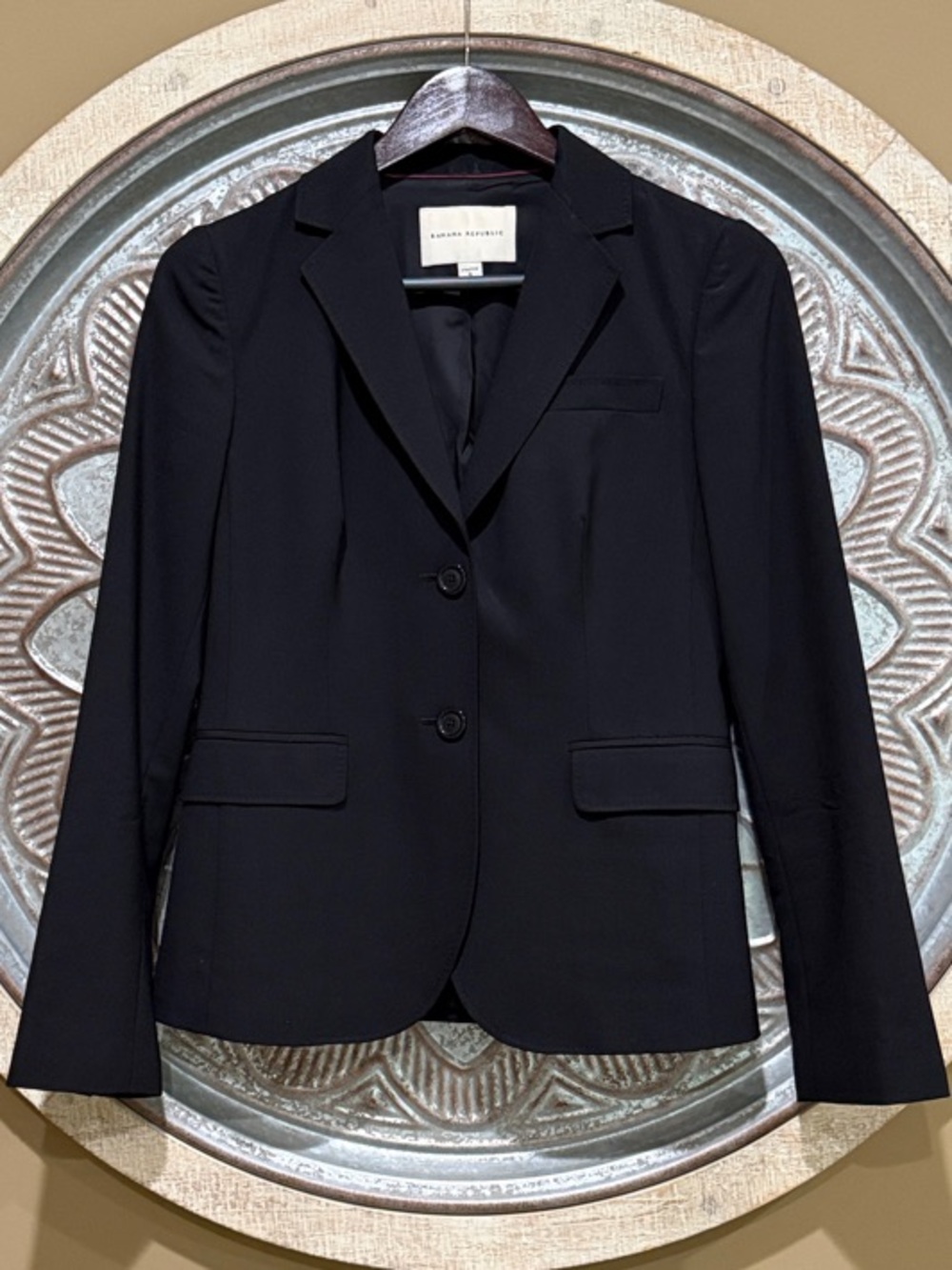 Banana Republic Black Wool-Blend Women's Two-Button Inside Trim Tailored Blazer
